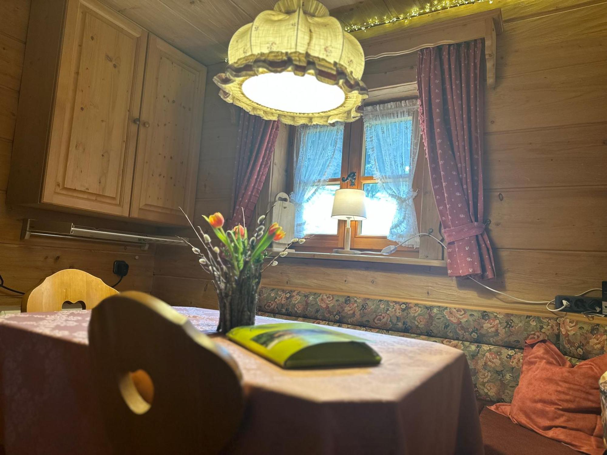Almbruennerl Almhuette Auf Der Raffner Alm Holiday home *