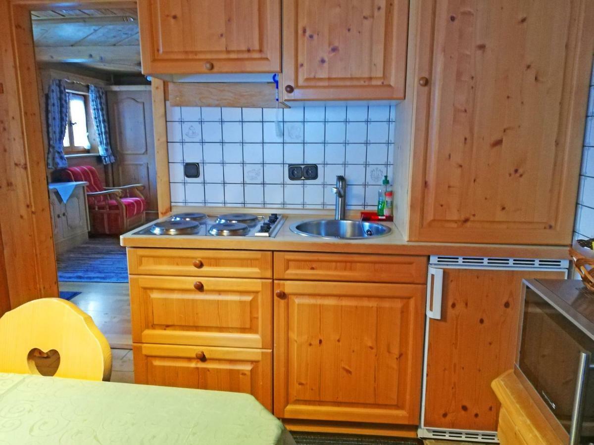 Almbruennerl Almhuette Auf Der Raffner Alm * Ruhpolding
